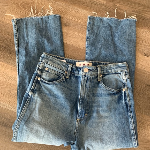 AMO High Rise Kick Crop - Picture 2 of 6